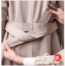 皮衣腰带怎么系才能好看