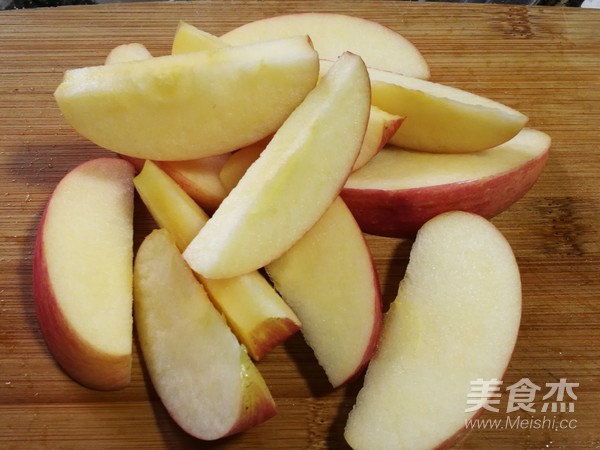 苹果煎牛奶白肠