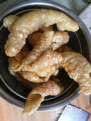 如何做炸猪皮