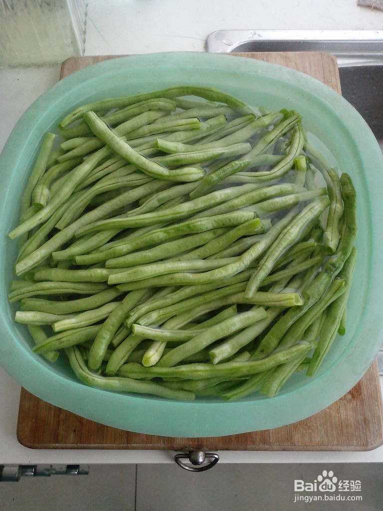 排骨炖豆角的做法