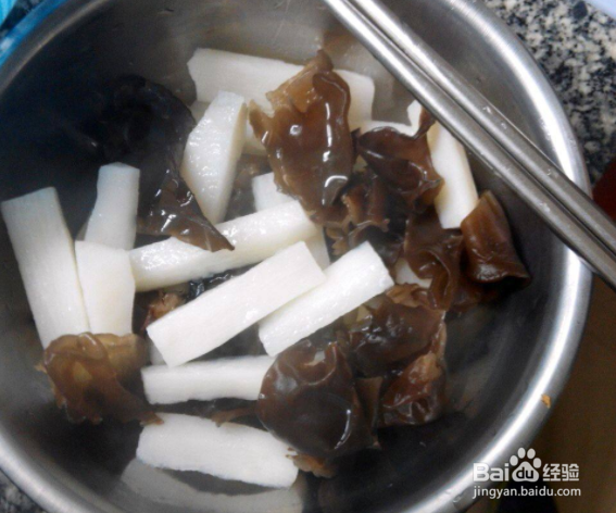 家常菜:木耳炒山药