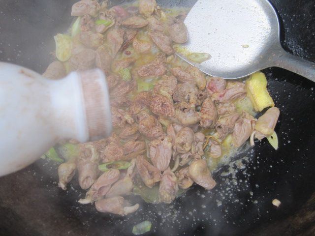 今日小炒，尖椒炒鸡心，味道棒棒哒