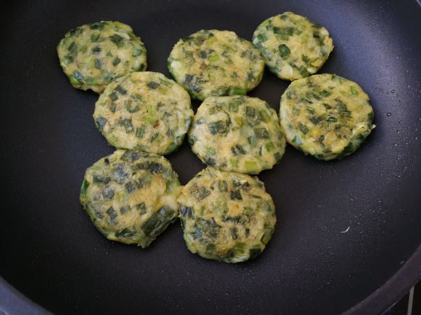 虾皮山药韭菜煎饼