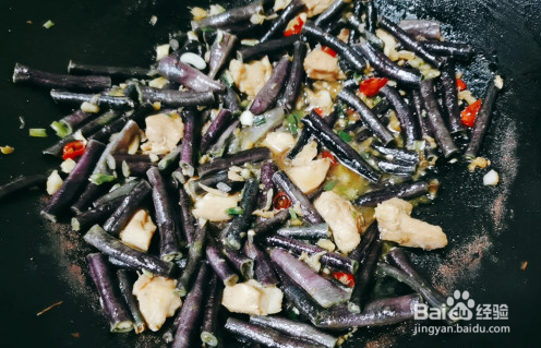 红豆角这么做好吃又下饭