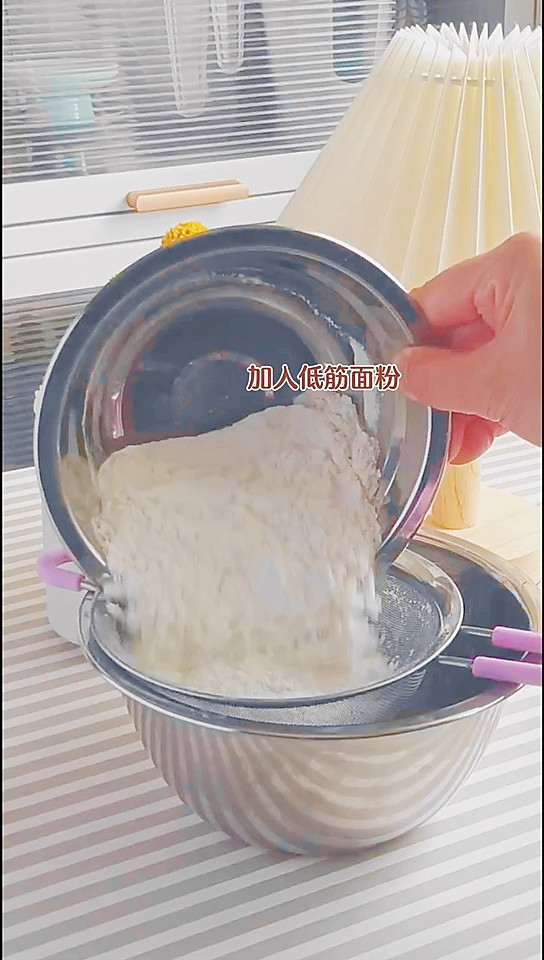 柠香冬翅广式月饼