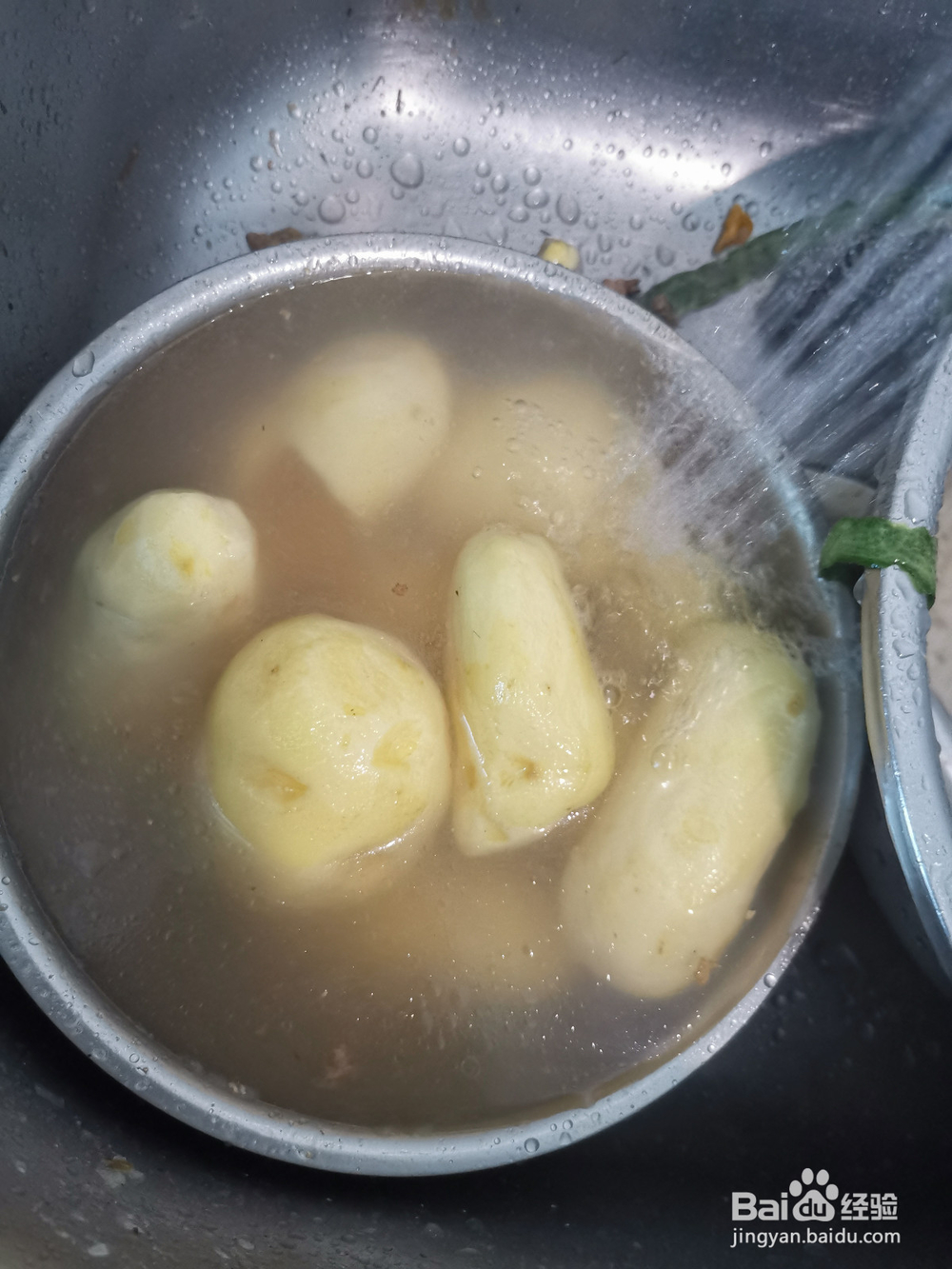 怎么用电锅大鹅炖土豆