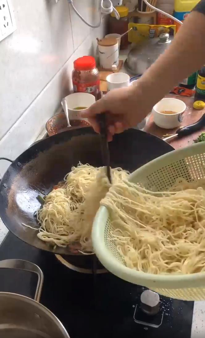 如何做好吃的豆角焖面?