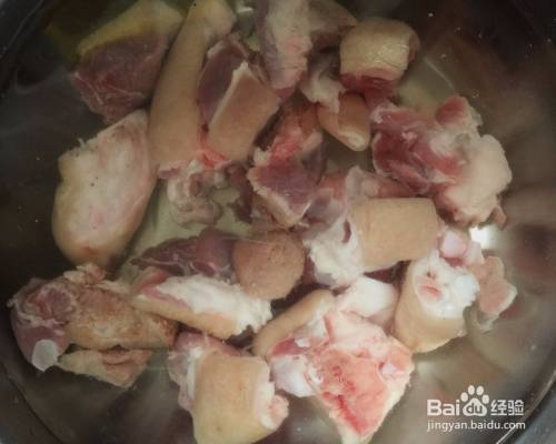冬瓜猪蹄汤的做法