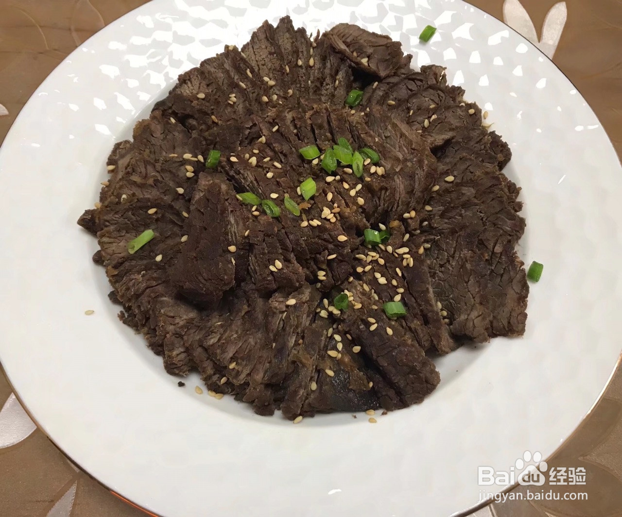 香味浓郁的酱牛肉的做法