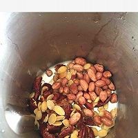 怎么制作红枣花生杏仁露