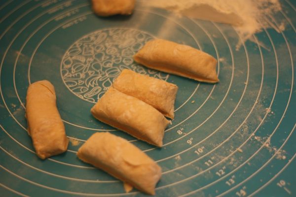 榨菜鲜肉胡萝卜包子