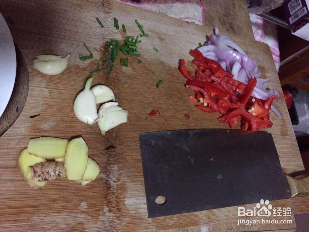 怎样做不腥的红烧鲫鱼