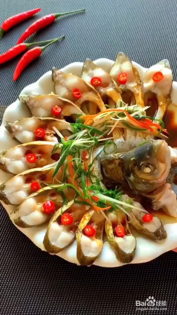 如何制作孔雀开屏蒸鱼