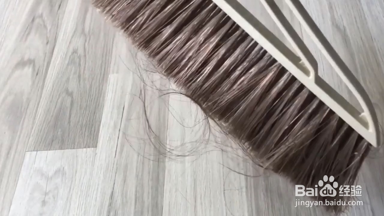 家里到处是头发，教你几个小妙招，头发看不到