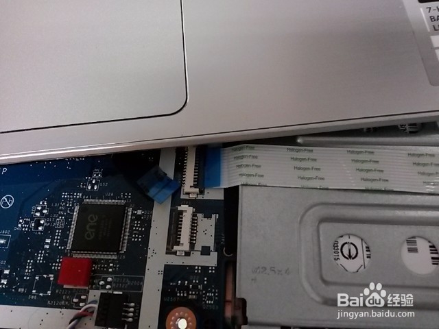 如何更换笔记本电脑硬盘