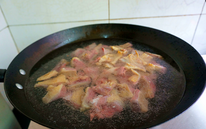 如何烹饪腌制的咸鸭