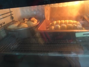 皇冠花环软面包的做法