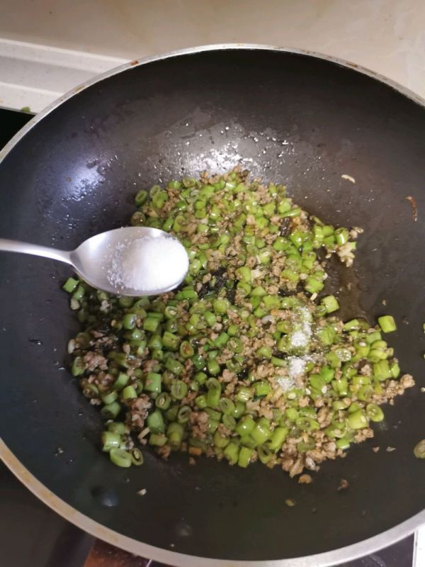 榄菜肉末四季豆