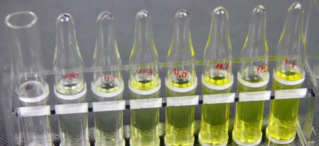 余氯比色卡怎么看