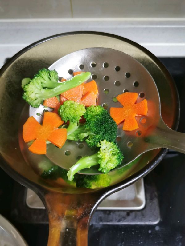绝味照烧鸡腿饭