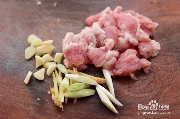 海虾肉片辣炒茄条