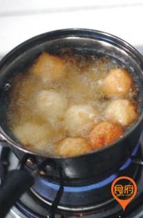 美食分享荔枝鸡球的做法——食府网分享