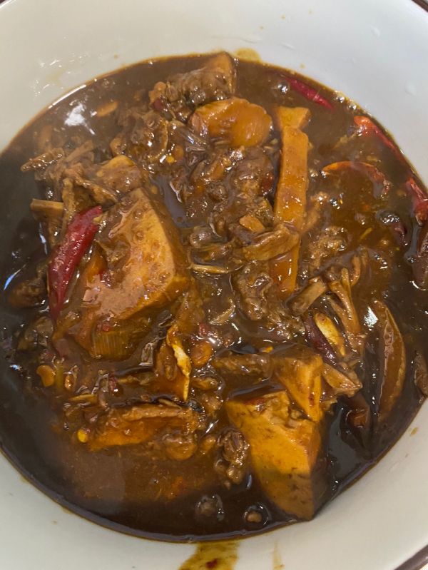 花儿麻辣鸡翅尖