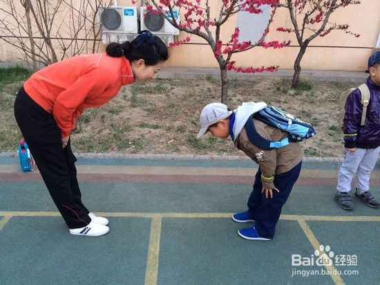 如何跟陌生人交流