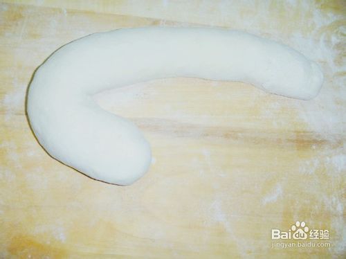 【怡汝私房百变面点】换个花样做煎包---小白菜柳叶煎包