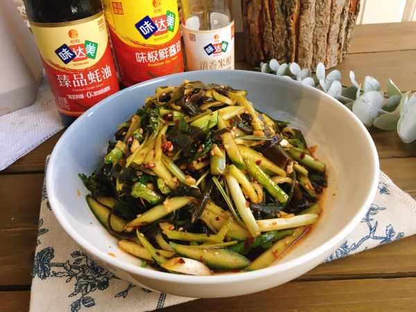 凉拌黄瓜海带丝