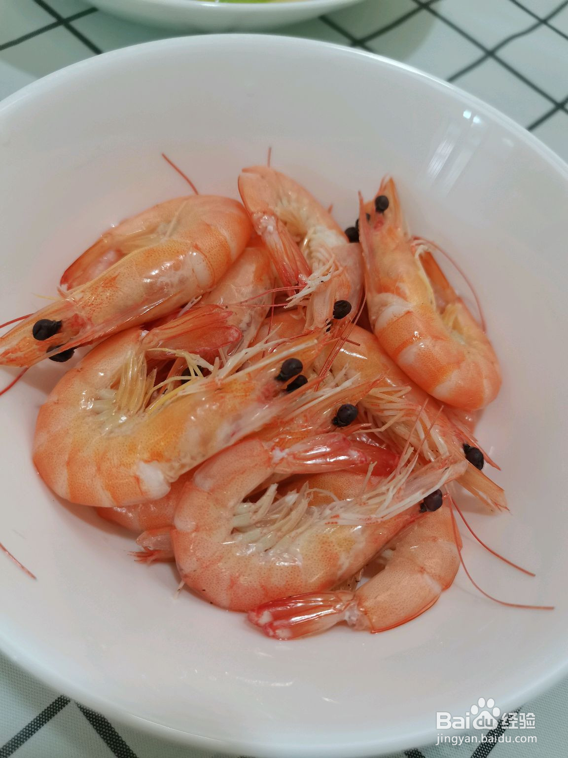 丝瓜鸡蛋大虾面的做法