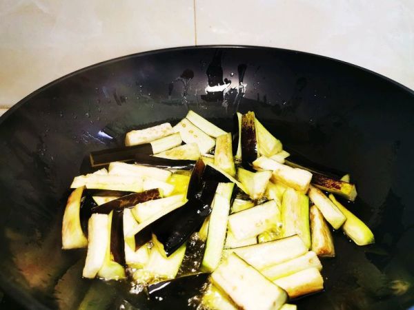 家常鱼香肉沫茄子