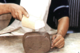 雕塑镂空怪兽工艺实例