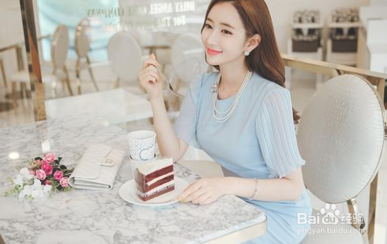 人像摄影横向构图和竖向构图哪种更合理？