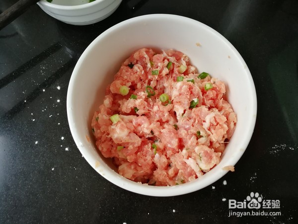 咸蛋黄蒸肉饼