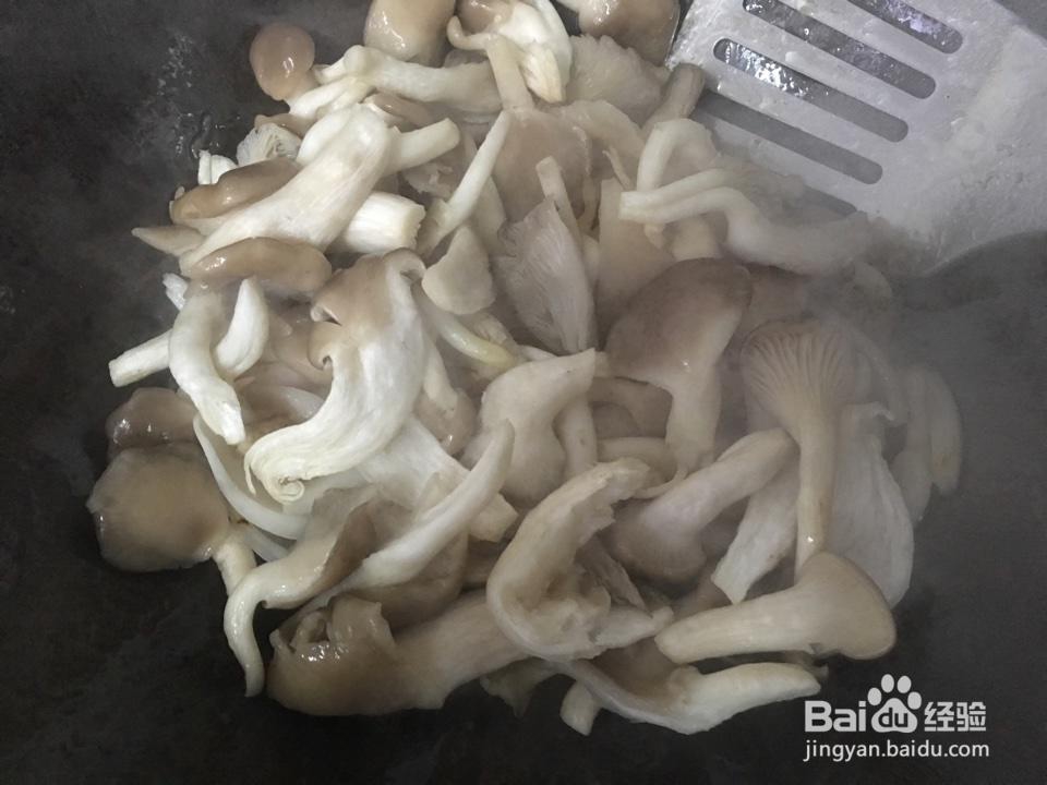 应该这样做蚝油平菇