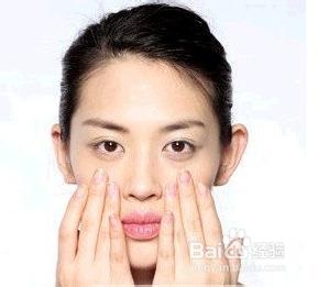 脸部按摩法8个小步骤按走皱纹