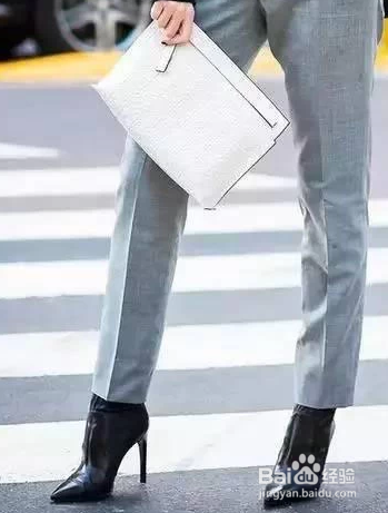 女生西装配什么鞋子