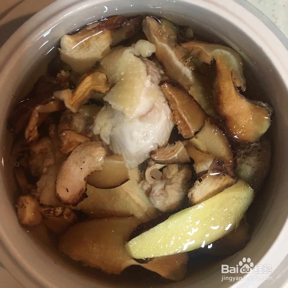 奶奶教你做松茸鸡汤