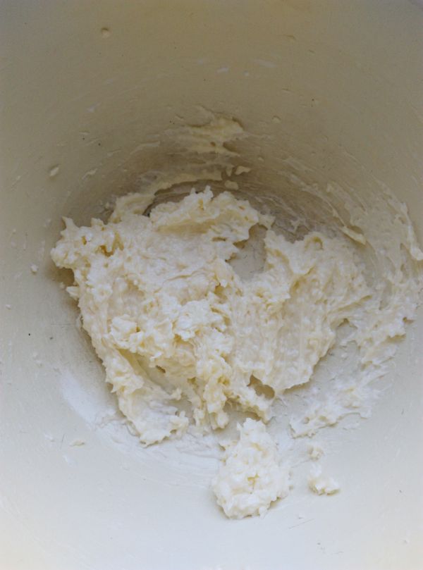 手撕千层椰蓉面包