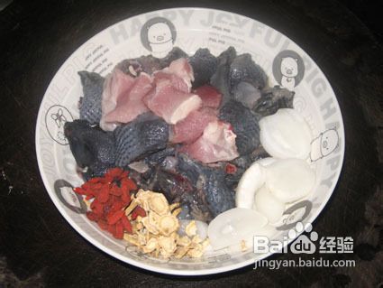 花旗参乌鸡汤