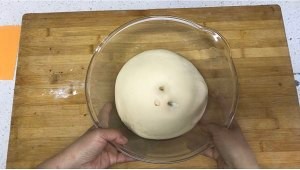 网红大蒜乳酪面包