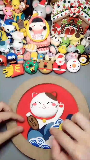 怎样用粘土做一只招财猫