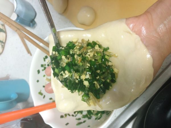 免揉面韭菜馅饼