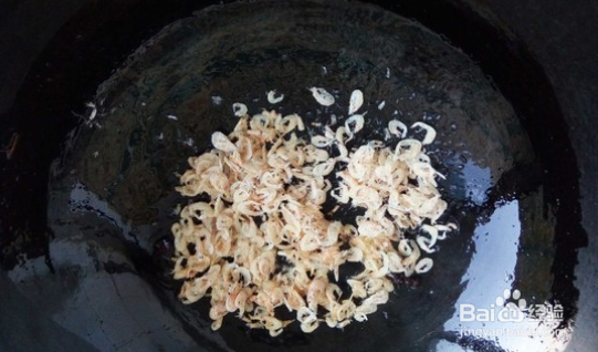 虾皮菜花白萝卜汤