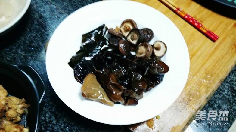 黄焖鸡的家常做法