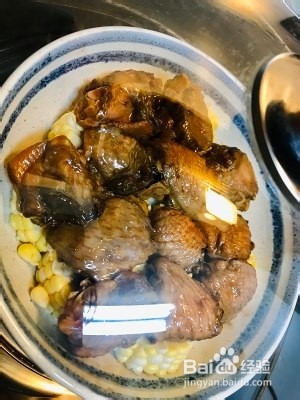 养生食补玉米蒸鸡翅的做法