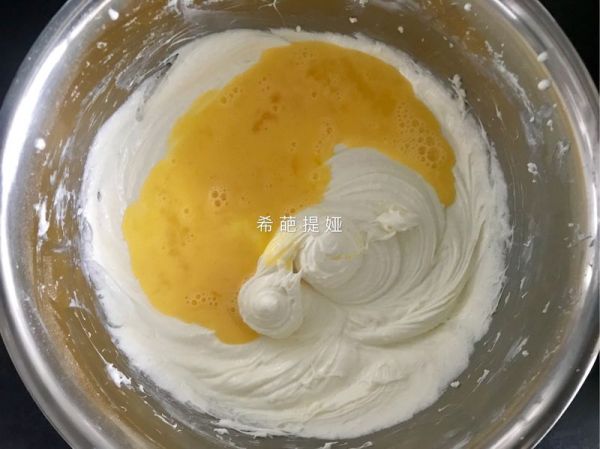 蓝莓芝士流心蛋糕