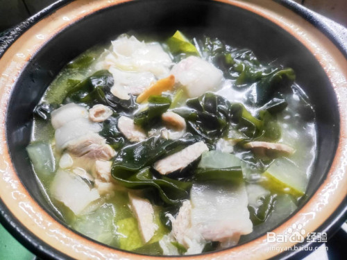 裙带菜冬瓜肉片煲