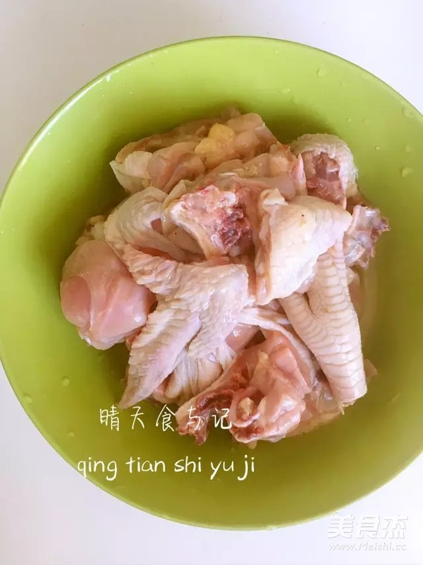 冬季进补来一碗猴头菇煲鸡汤!